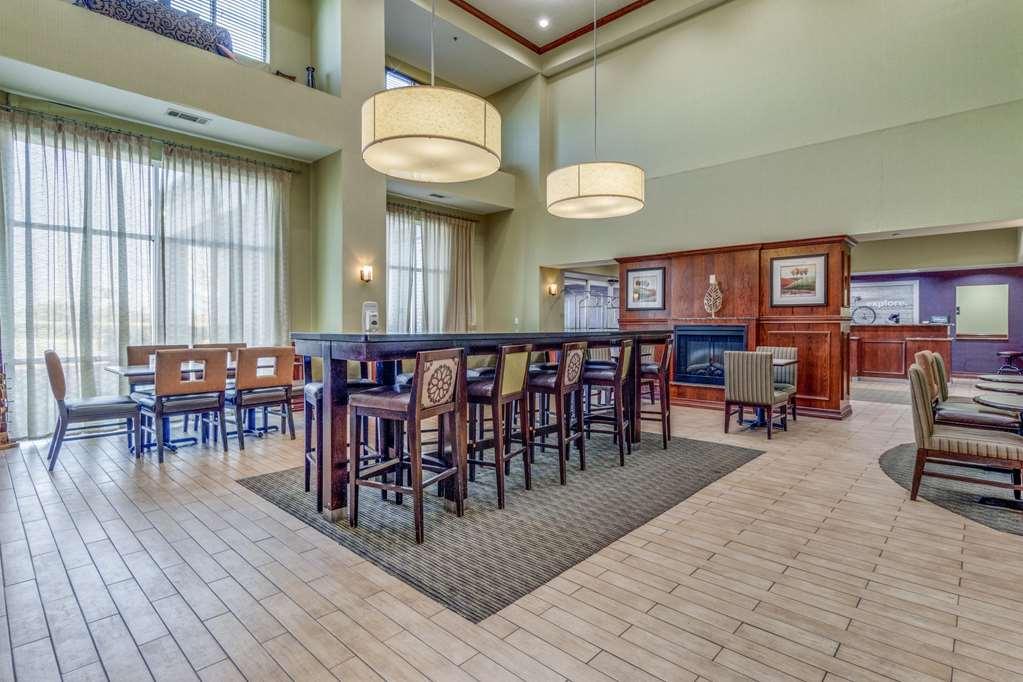 Hampton Inn & Suites Gainesville Restaurante foto