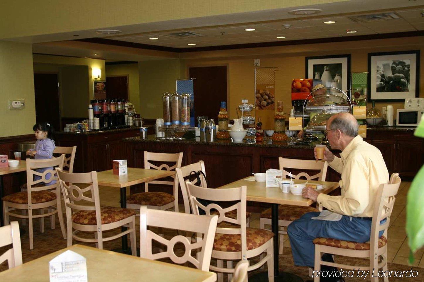 Hampton Inn & Suites Gainesville Restaurante foto